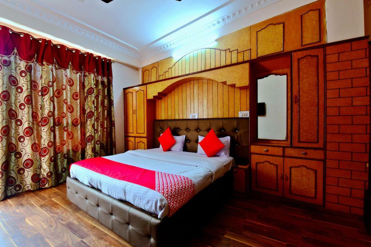 Oyo 26909 Hotel Paras Mandi Luaran gambar